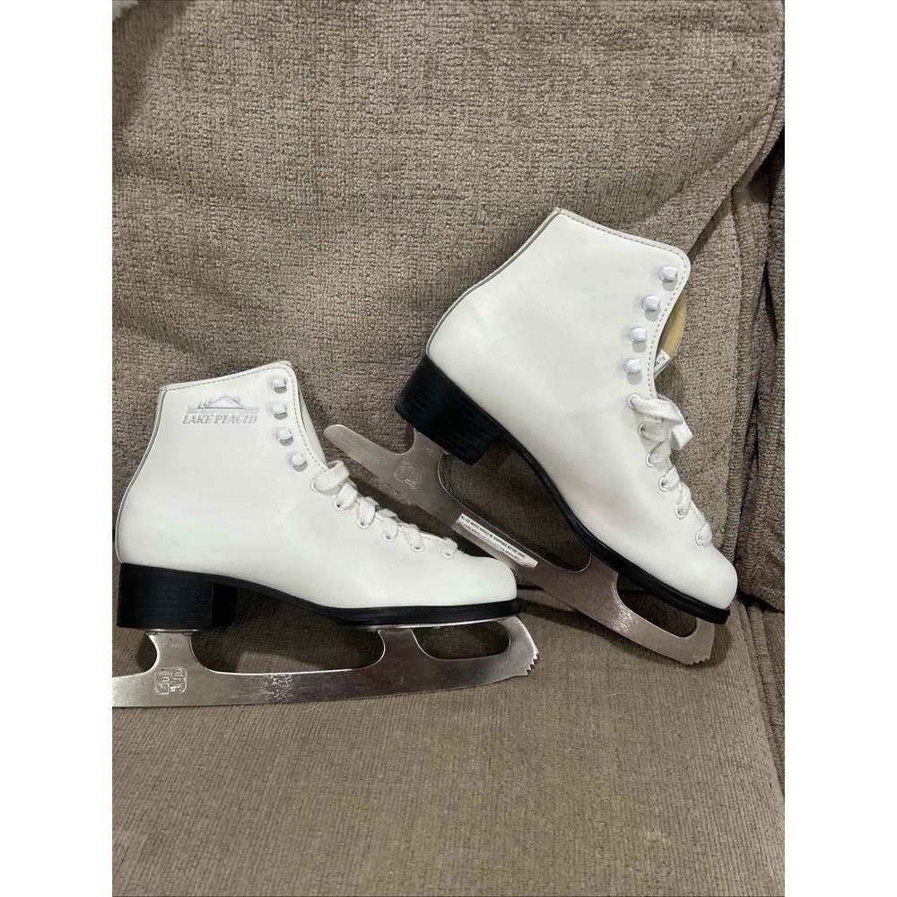 Lake Placid Womens White Leather Round Lace-Up Ice Skates Size 6~Shoe 7-7.5